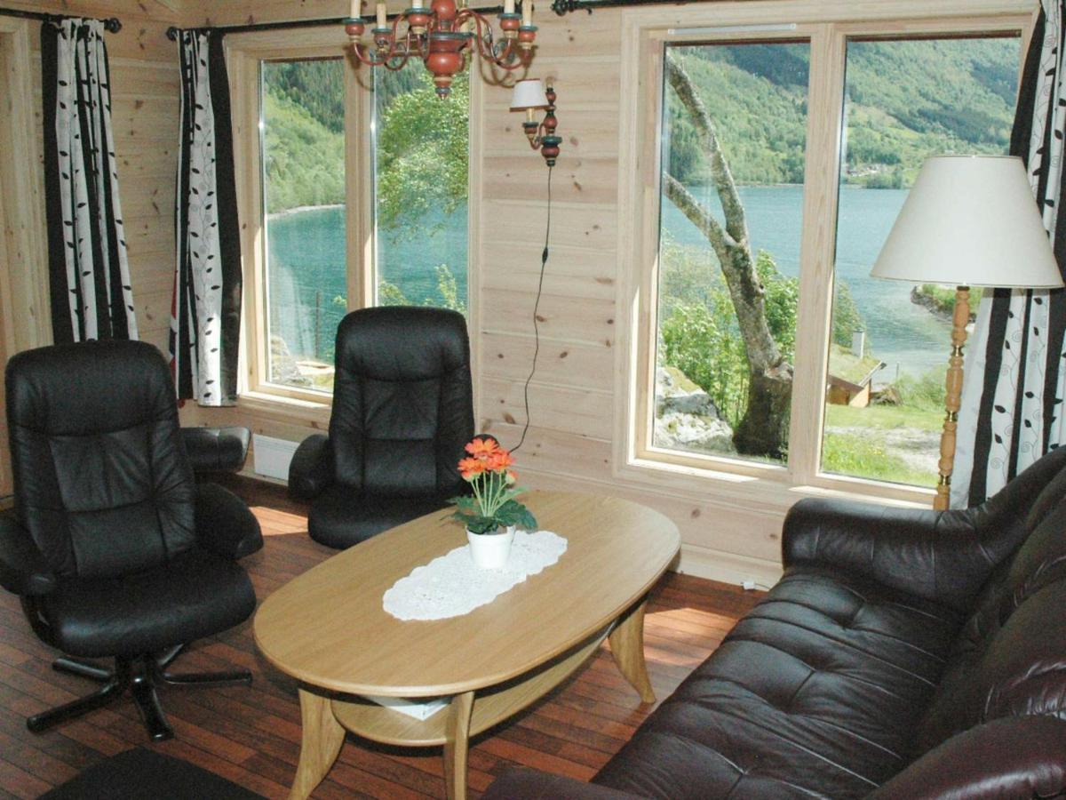 Two-Bedroom Holiday Home In Olden 3 Стая снимка