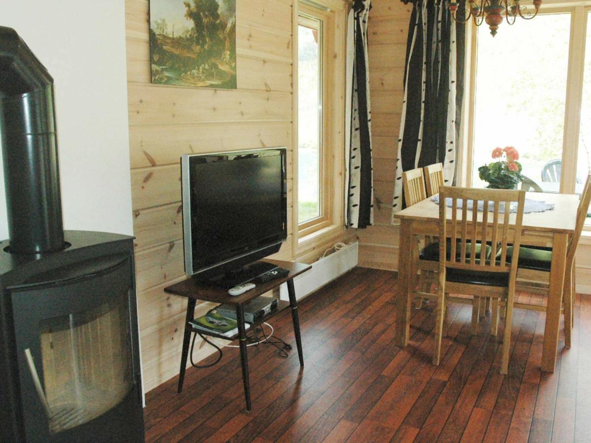 Two-Bedroom Holiday Home In Olden 3 Екстериор снимка