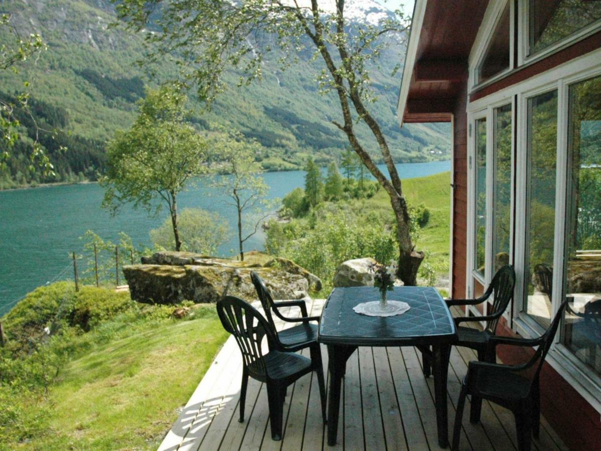Two-Bedroom Holiday Home In Olden 3 Екстериор снимка